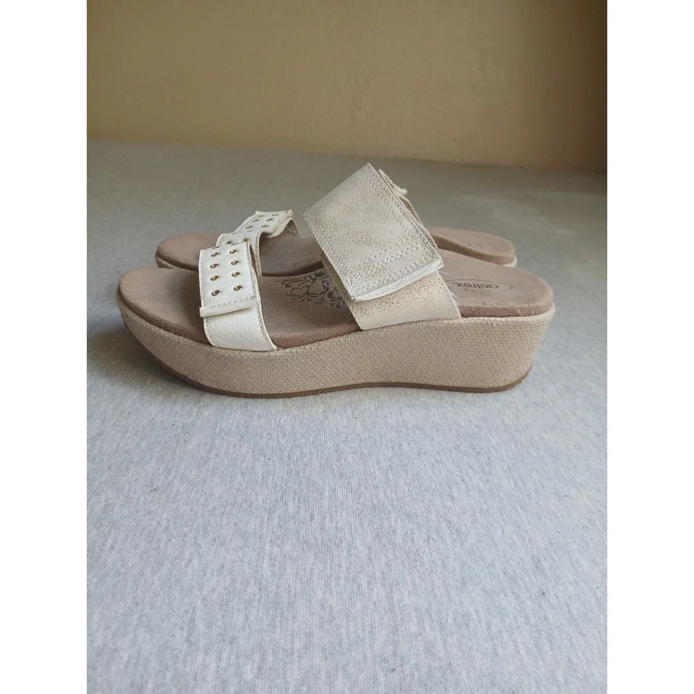 Aetrex Sandals 8.5 Platform Cushioned Comfort Wedge Memory Foam Beach Studs